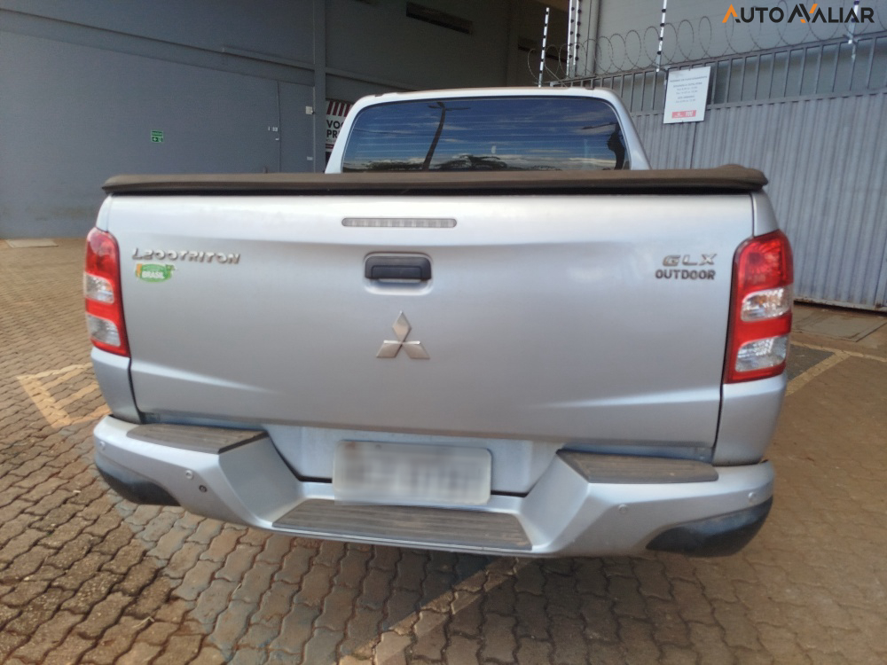 MITSUBISHI L200 2.4 16V TURBO DIESEL SPORT GLX CD 4P 4X4 MANUAL