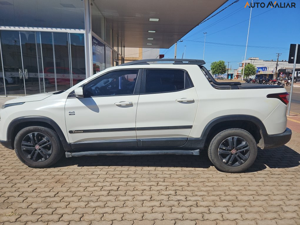 FIAT TORO 2.0 16V TURBO DIESEL FREEDOM MANUAL