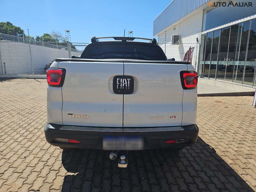 FIAT TORO 2.0 16V TURBO DIESEL FREEDOM MANUAL