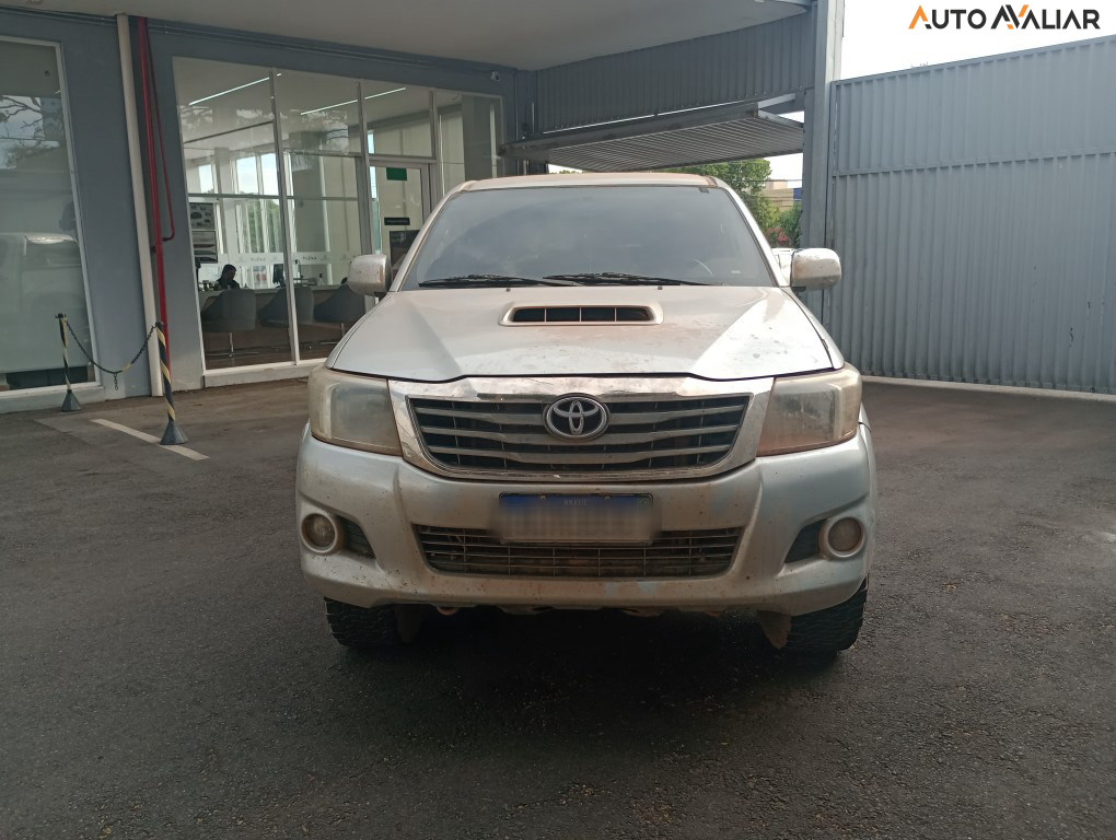 TOYOTA HILUX 3.0 SR 4X4 CD 16V TURBO INTERCOOLER DIESEL 4P AUTOMATICO