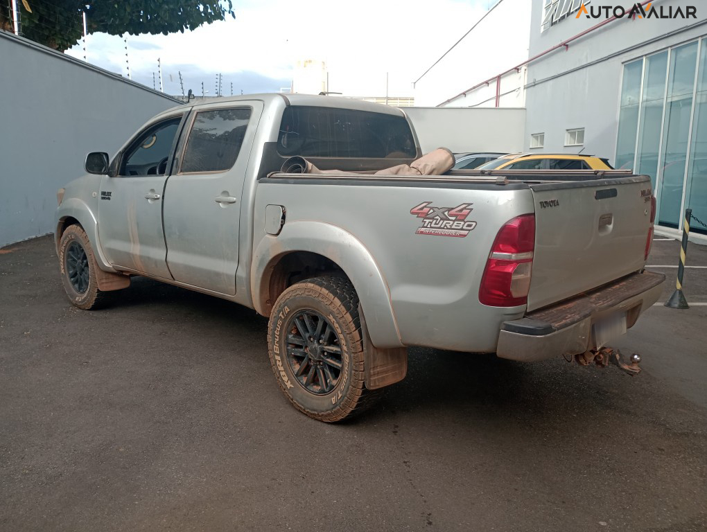 TOYOTA HILUX 3.0 SR 4X4 CD 16V TURBO INTERCOOLER DIESEL 4P AUTOMATICO