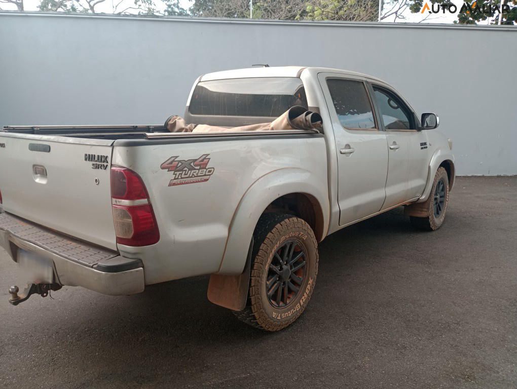 TOYOTA HILUX 3.0 SR 4X4 CD 16V TURBO INTERCOOLER DIESEL 4P AUTOMATICO