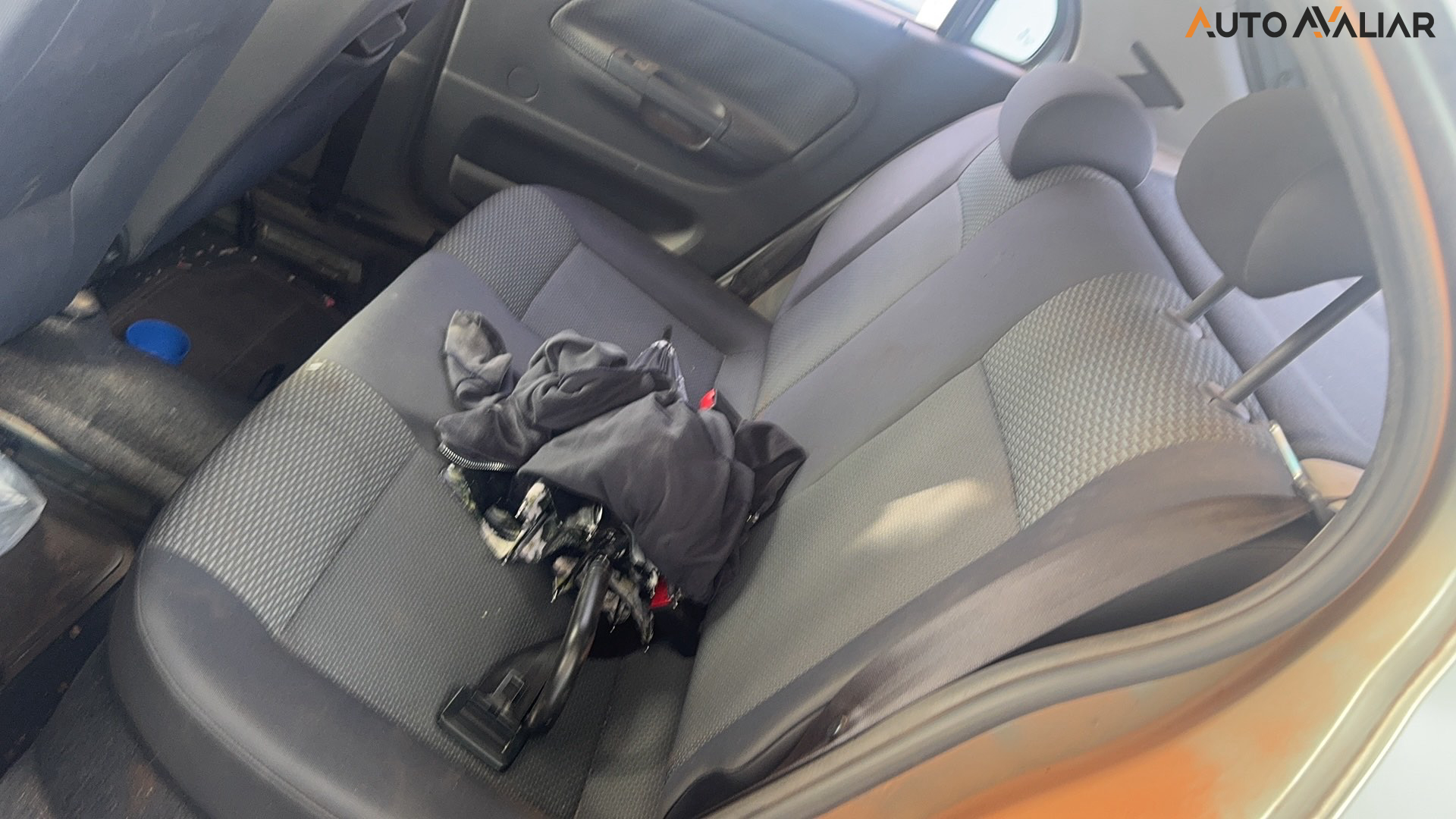 VOLKSWAGEN GOL 1.0 MI 8V FLEX 4P MANUAL G.V