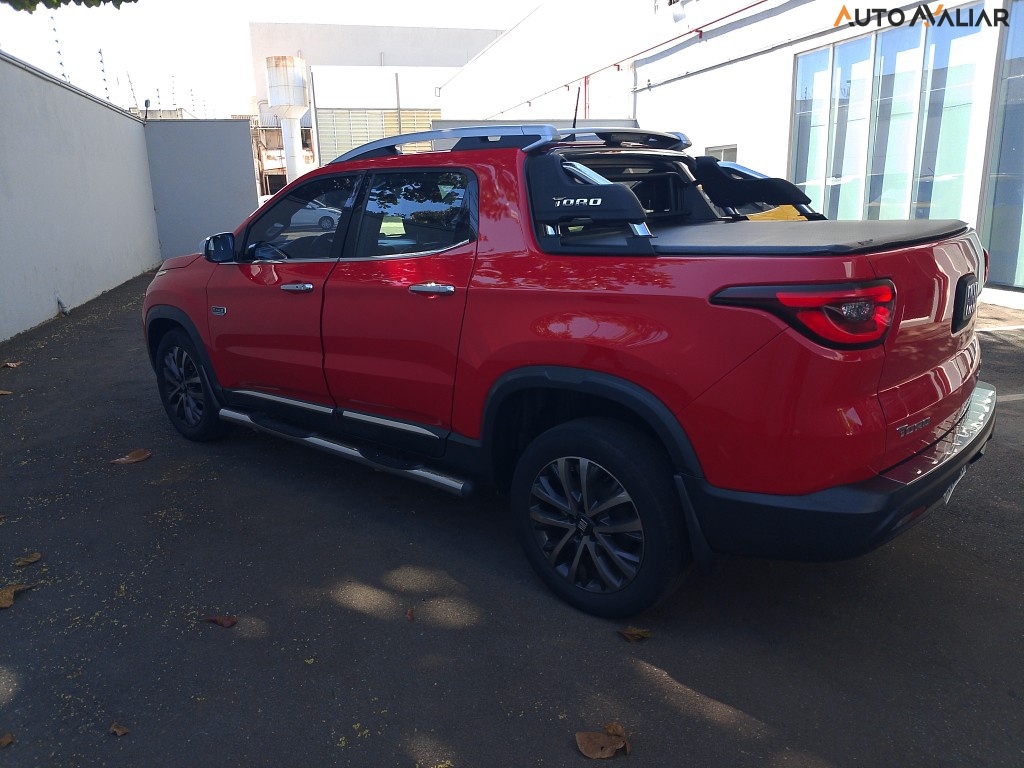 FIAT TORO 2.0 16V TURBO DIESEL RANCH 4WD AT9
