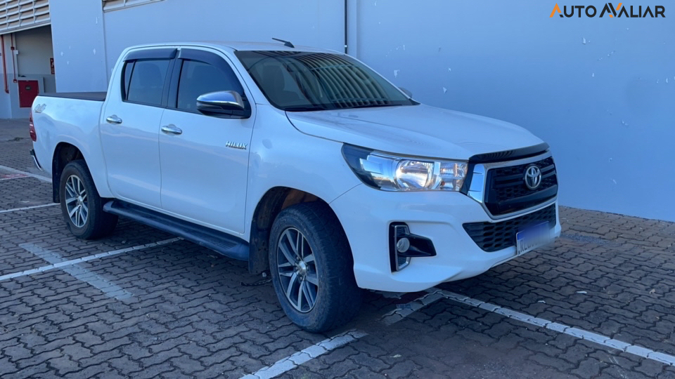 TOYOTA HILUX 2.8 SRV 4X4 CD 16V DIESEL 4P AUTOMATICO
