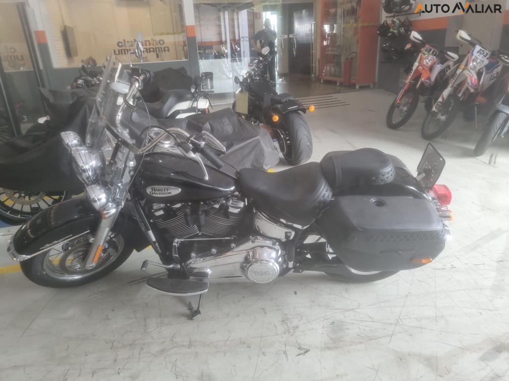 HARLEY-DAVIDSON HERITAGE SOFTAIL CLASSIC HERITAGE SOFTAIL CLASSIC