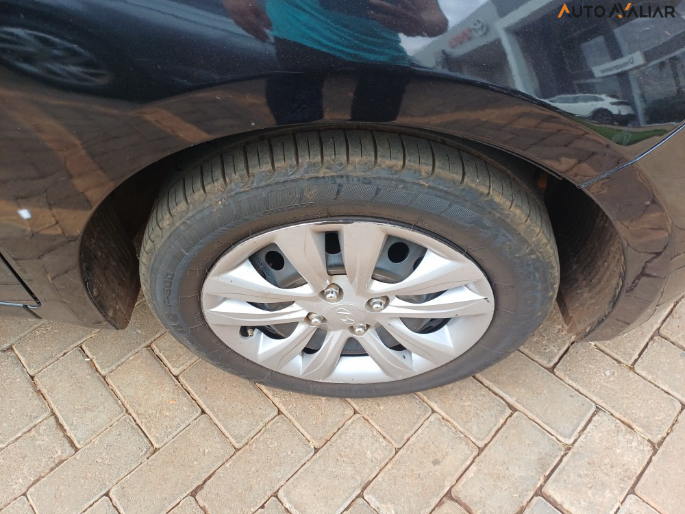 HYUNDAI HB20 1.0 COMFORT 12V FLEX 4P MANUAL
