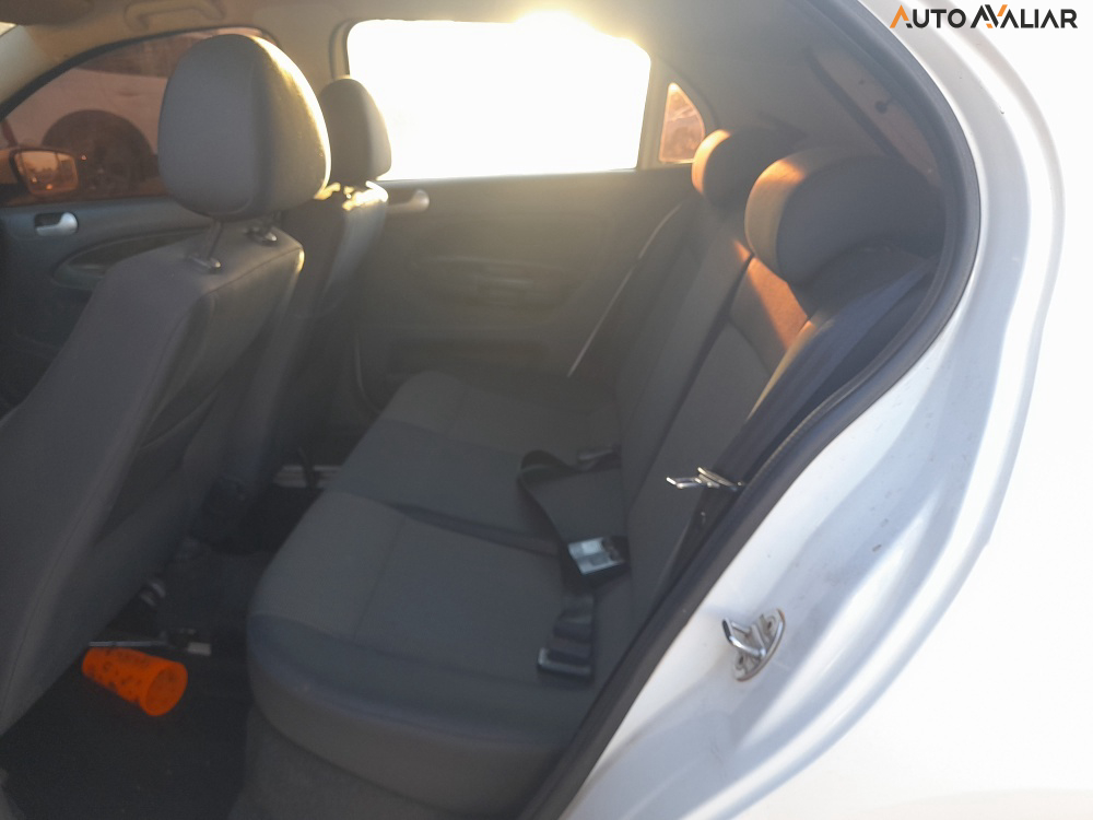 VOLKSWAGEN GOL 1.0 MI 8V FLEX 4P MANUAL G.V