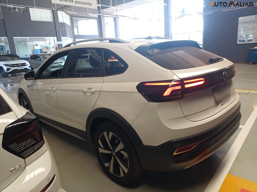 VOLKSWAGEN NIVUS 1.0 200 TSI TOTAL FLEX HIGHLINE AUTOMÁTICO