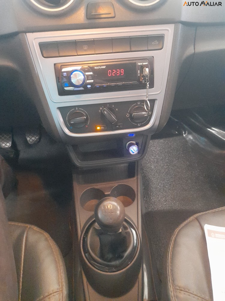 VOLKSWAGEN SAVEIRO 1.6 MSI ROBUST CD 8V FLEX 2P MANUAL