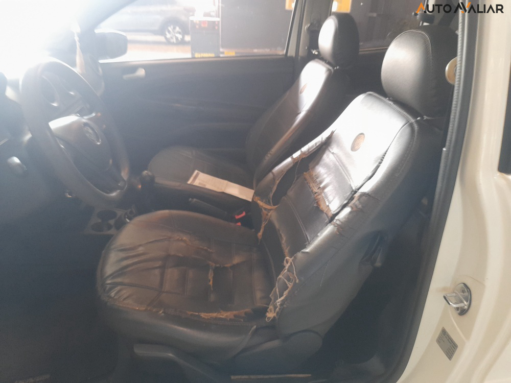 VOLKSWAGEN SAVEIRO 1.6 MSI ROBUST CD 8V FLEX 2P MANUAL
