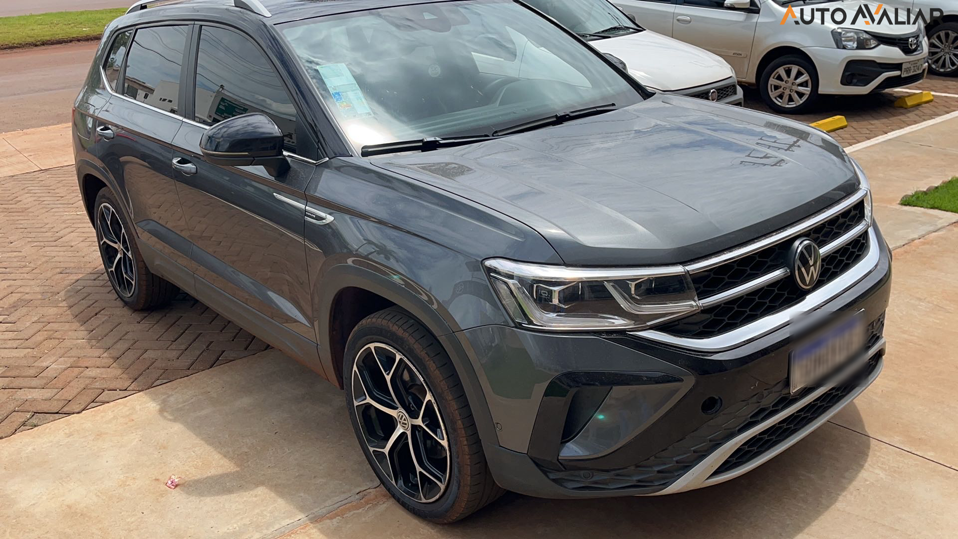 VOLKSWAGEN TAOS 1.4 250 TSI TOTAL FLEX HIGHLINE AUTOMÁTICO