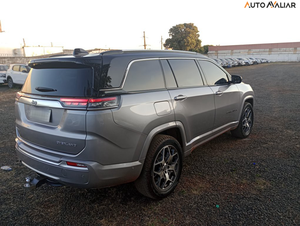 JEEP COMMANDER 2.0 TD380 TURBO DIESEL OVERLAND AT9