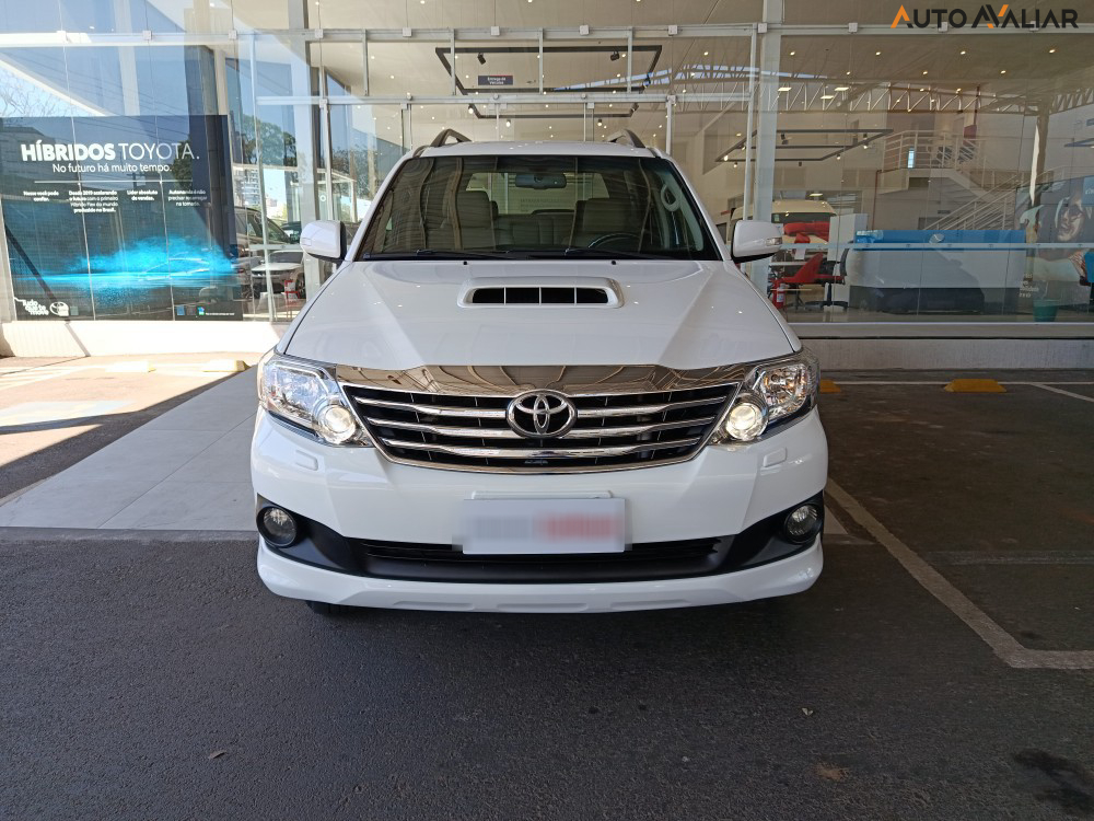 TOYOTA HILUX SW4 3.0 SRV 4X4 16V TURBO INTERCOOLER DIESEL 4P AUTOMATICO
