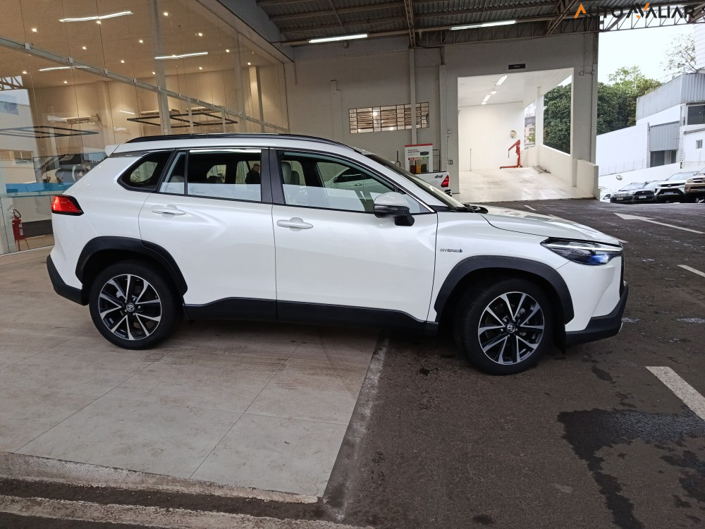 TOYOTA COROLLA CROSS 1.8 VVT-I HYBRID FLEX XRX CVT