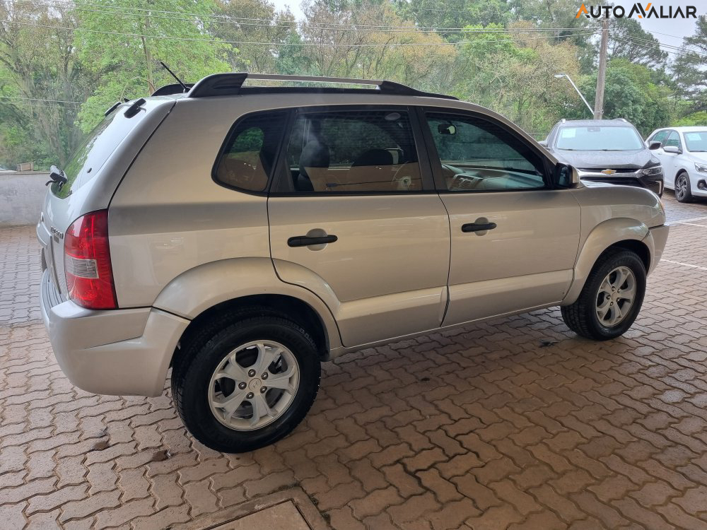 HYUNDAI TUCSON 2.0 MPFI GL 16V 142CV 2WD GASOLINA 4P MANUAL
