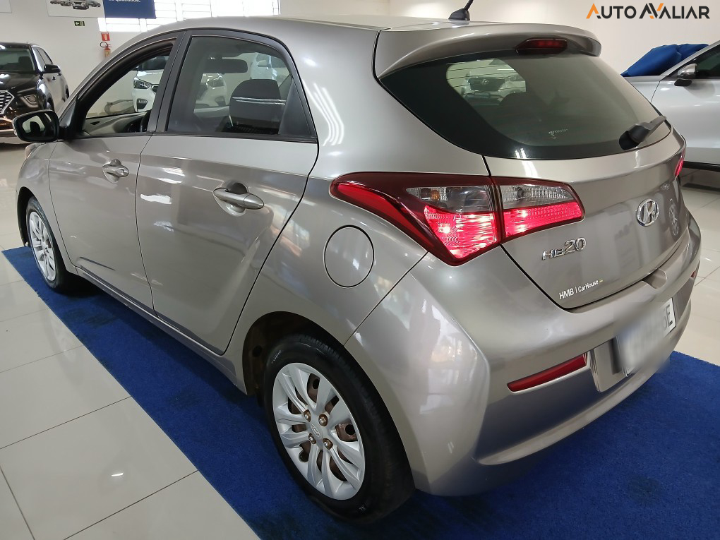 HYUNDAI HB20 1.0 COMFORT 12V FLEX 4P MANUAL