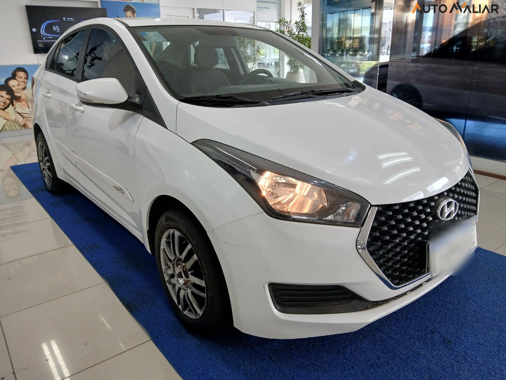 HYUNDAI HB20S 1.6 COMFORT PLUS 16V FLEX 4P MANUAL