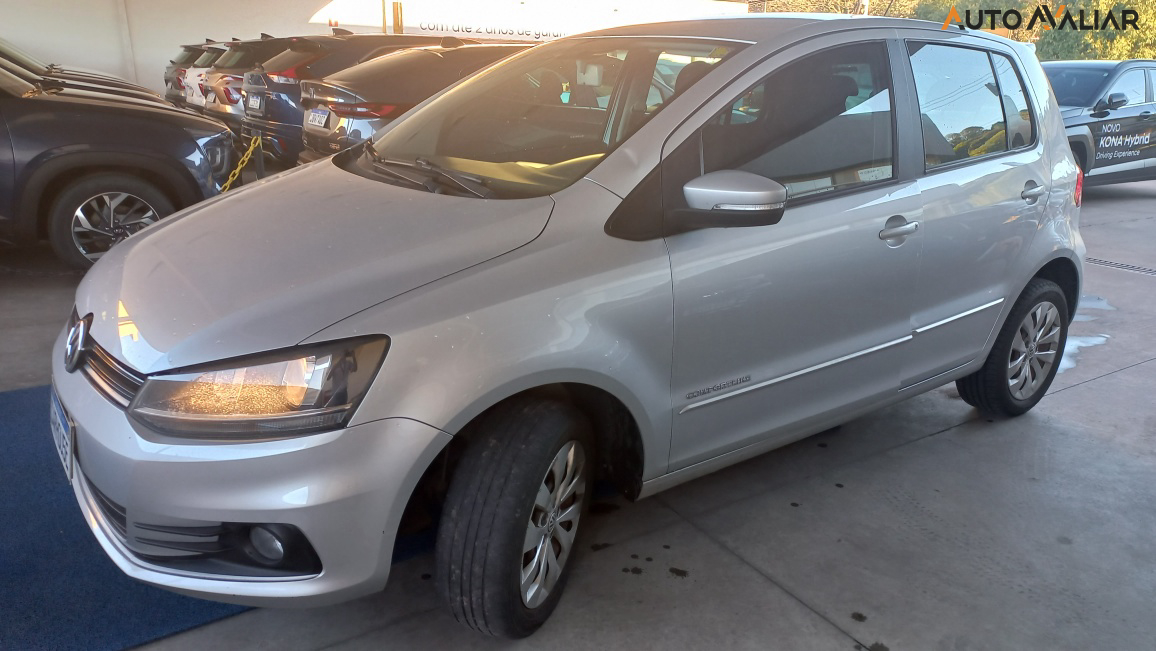 VOLKSWAGEN FOX 1.0 MPI COMFORTLINE 12V FLEX 4P MANUAL