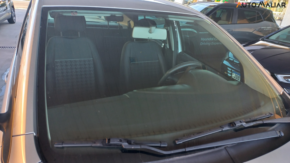 VOLKSWAGEN FOX 1.0 MPI COMFORTLINE 12V FLEX 4P MANUAL
