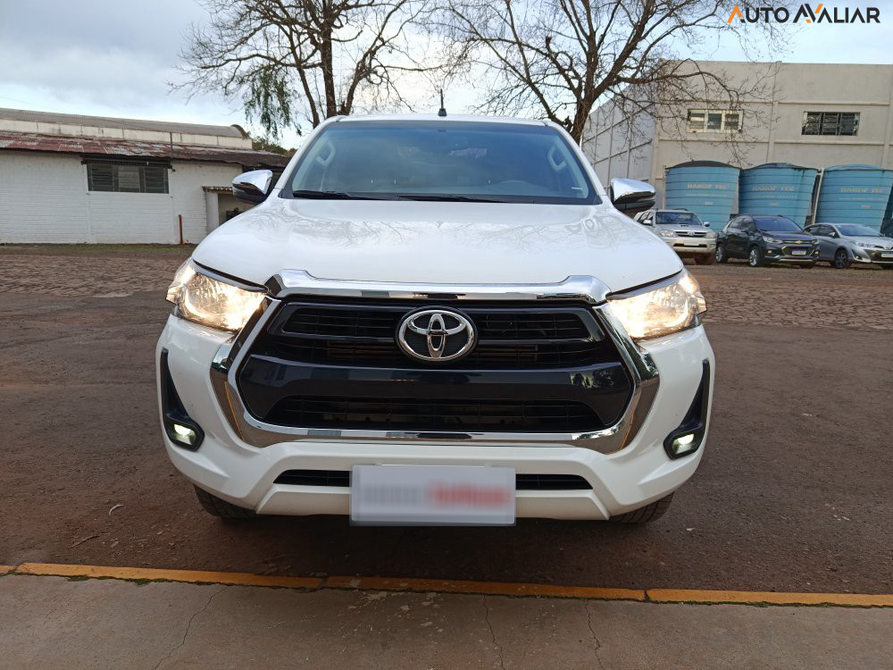 TOYOTA HILUX 2.8 D-4D TURBO DIESEL CD SRV 4X4 AUTOMÁTICO