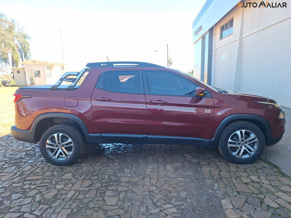 FIAT TORO 2.0 16V TURBO DIESEL FREEDOM 4WD AT9