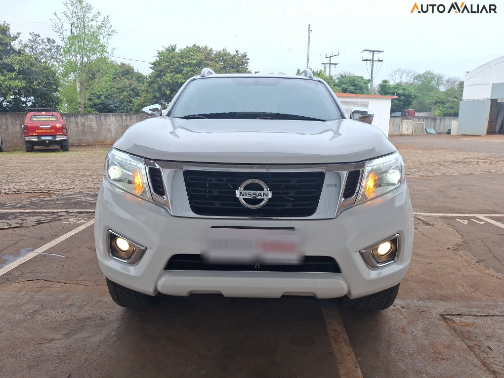 NISSAN FRONTIER 2.3 16V TURBO DIESEL LE CD 4X4 AUTOMATICO