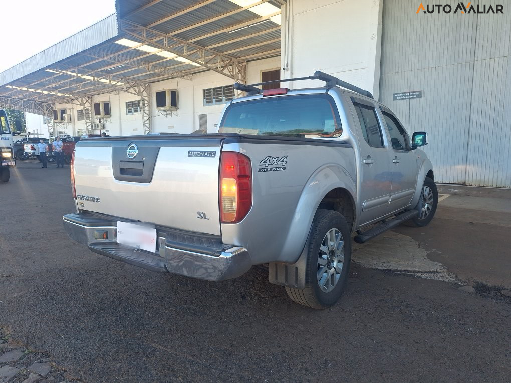 NISSAN FRONTIER 2.5 SL 4X4 CD TURBO ELETRONIC DIESEL 4P AUTOMATICO
