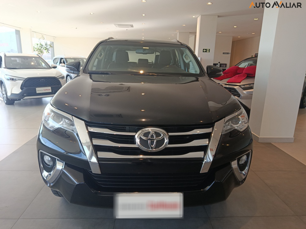 TOYOTA HILUX SW4 2.7 SRV 7 LUGARES 4X2 16V FLEX 4P AUTOMATICO