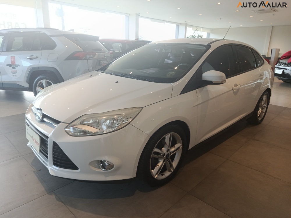 FORD FOCUS 2.0 SE SEDAN 16V FLEX 4P POWERSHIFT