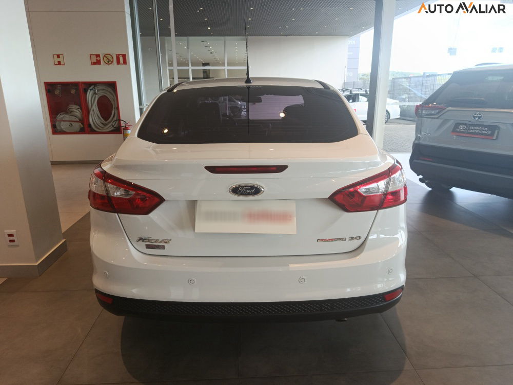FORD FOCUS 2.0 SE SEDAN 16V FLEX 4P POWERSHIFT