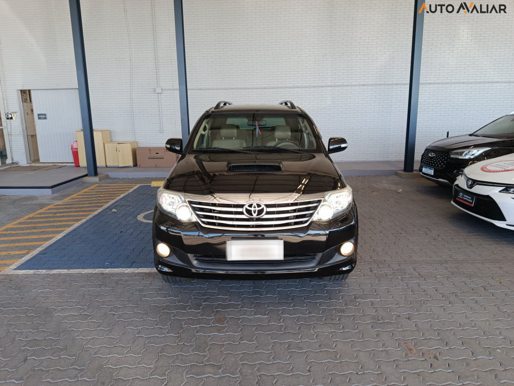 TOYOTA HILUX SW4 3.0 SRV 4X4 16V TURBO INTERCOOLER DIESEL 4P AUTOMATICO