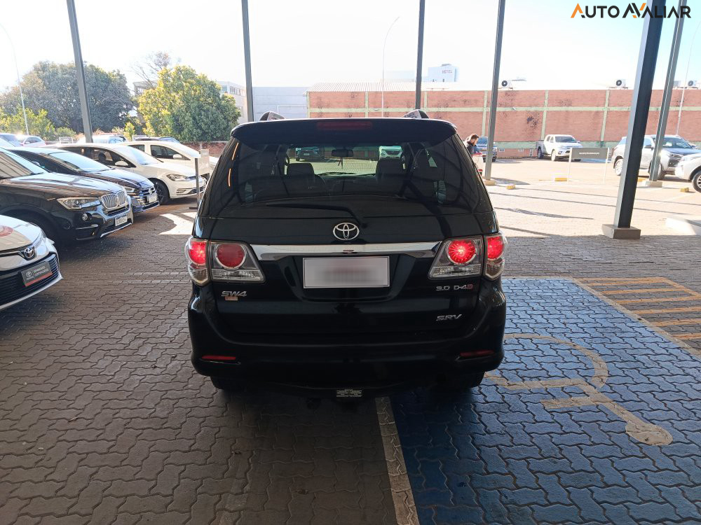 TOYOTA HILUX SW4 3.0 SRV 4X4 16V TURBO INTERCOOLER DIESEL 4P AUTOMATICO