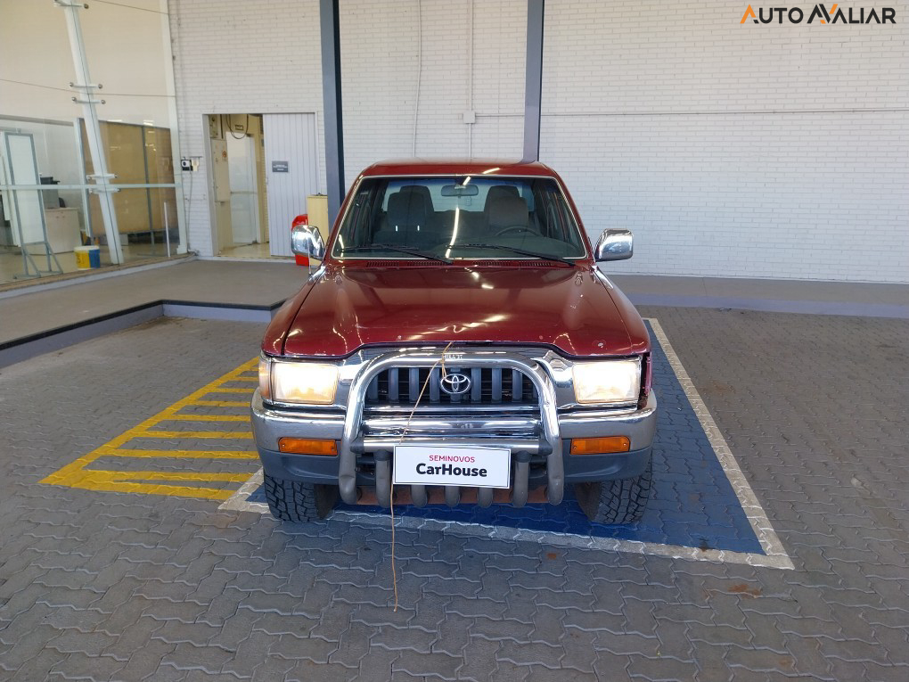 TOYOTA HILUX 3.0 SRV 4X4 CD 16V TURBO DIESEL 4P MANUAL