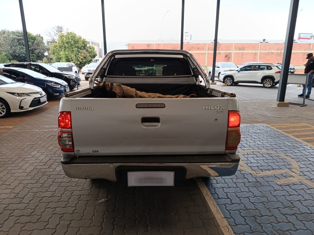 TOYOTA HILUX 3.0 SR 4X4 CD 16V TURBO INTERCOOLER DIESEL 4P AUTOMATICO