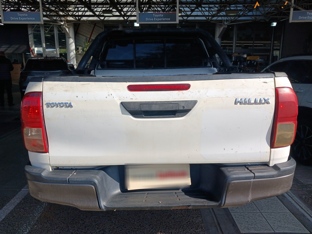 TOYOTA HILUX 2.8 POWER PACK 4X4 CD 16V DIESEL 4P MANUAL
