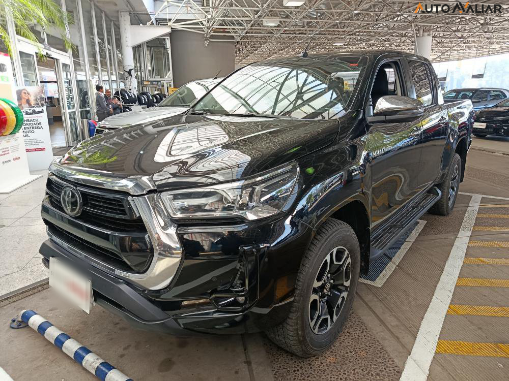 TOYOTA HILUX 2.8 D-4D TURBO DIESEL CD SRX 4X4 AUTOMÁTICO