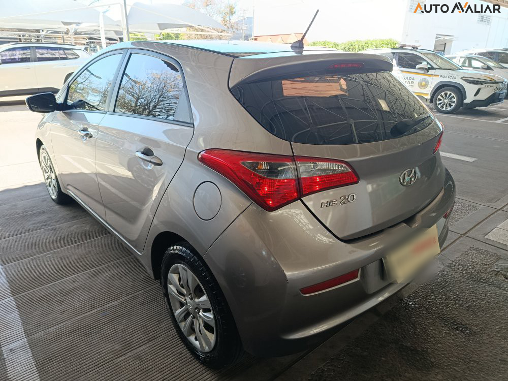 HYUNDAI HB20 1.0 COMFORT PLUS 12V FLEX 4P MANUAL