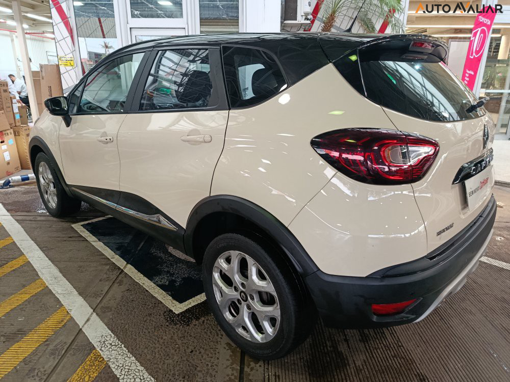 RENAULT CAPTUR 1.6 16V SCE FLEX ZEN X-TRONIC