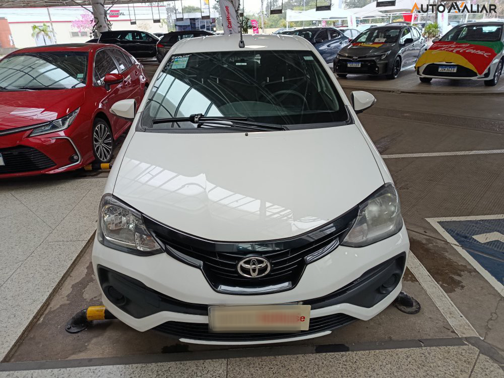 TOYOTA ETIOS 1.5 X PLUS SEDAN 16V FLEX 4P AUTOMATICO