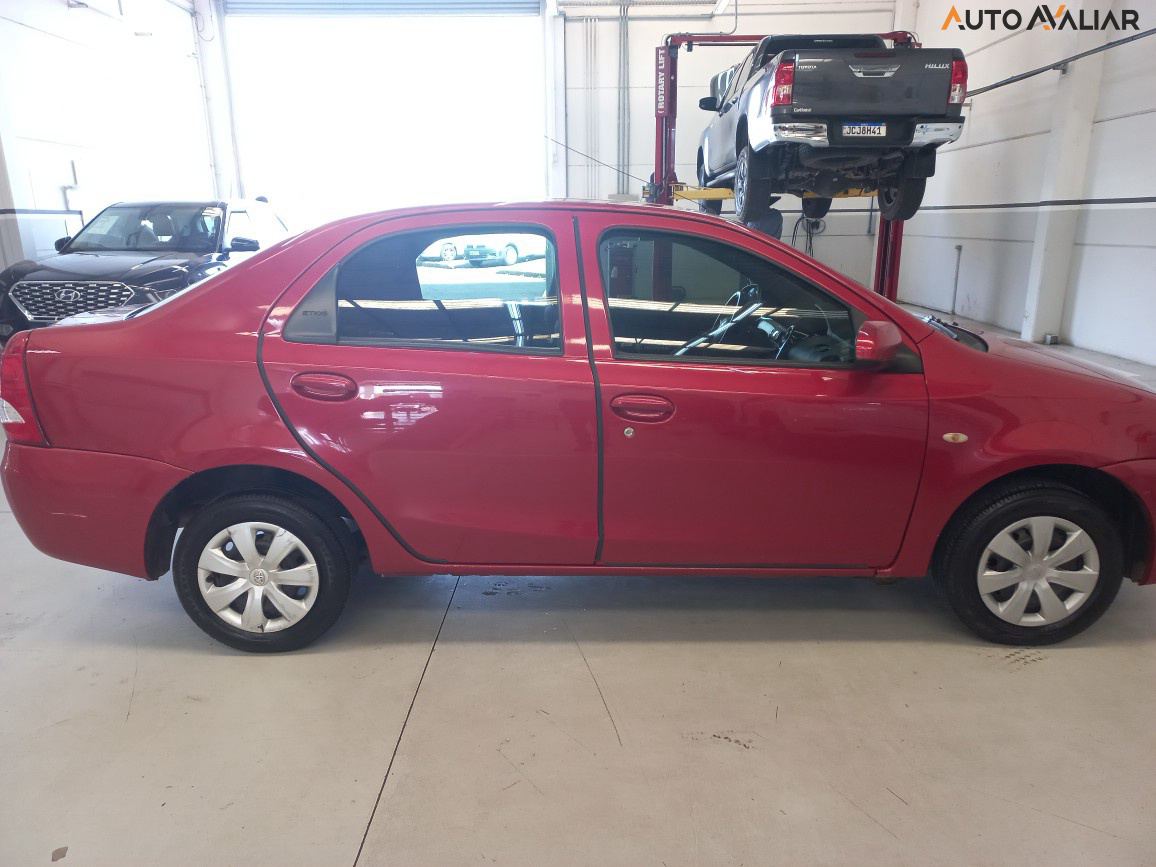 TOYOTA ETIOS 1.5 X SEDAN 16V FLEX 4P MANUAL