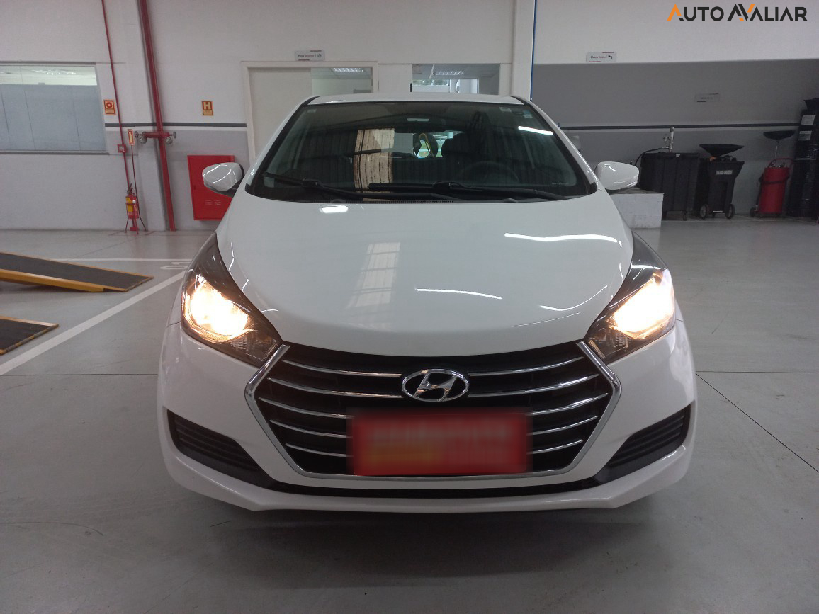HYUNDAI HB20 1.0 COMFORT PLUS 12V FLEX 4P MANUAL