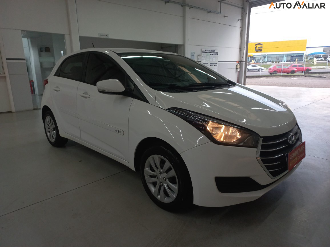 HYUNDAI HB20 1.0 COMFORT PLUS 12V FLEX 4P MANUAL