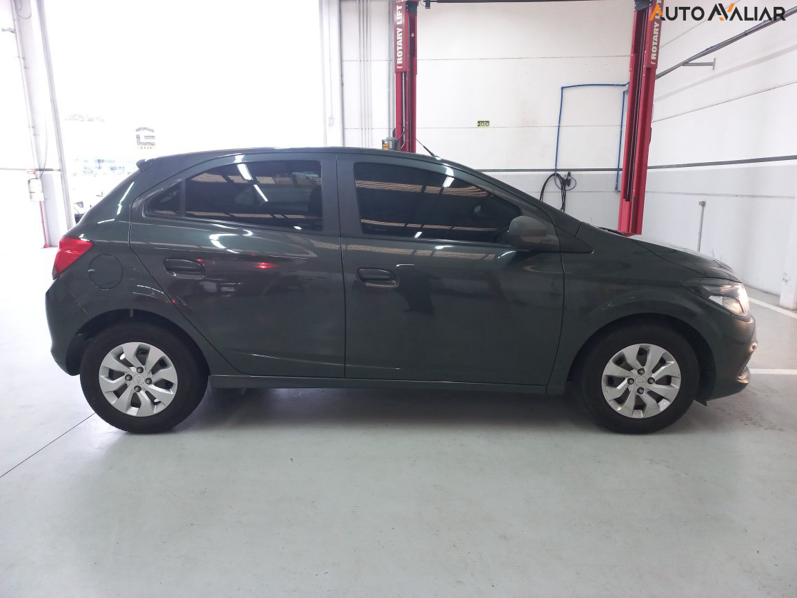 CHEVROLET ONIX 1.0 MPFI JOY 8V FLEX 4P MANUAL