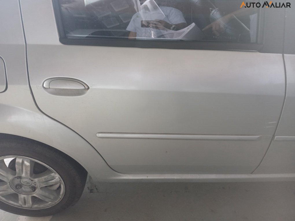 RENAULT LOGAN 1.6 EXPRESSION 8V FLEX 4P MANUAL