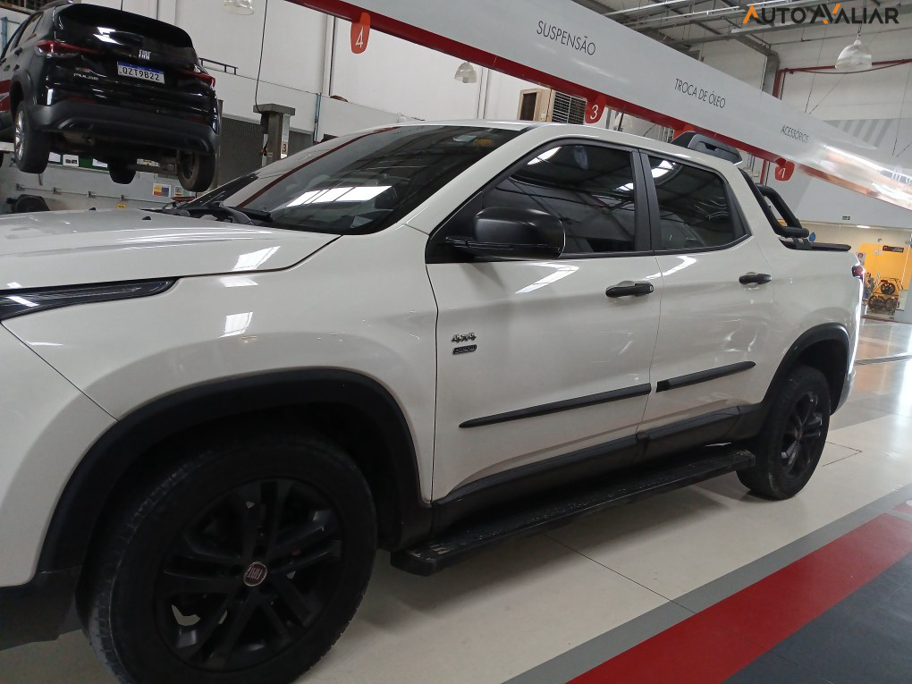 FIAT TORO 2.0 16V TURBO DIESEL ENDURANCE 4WD AT9