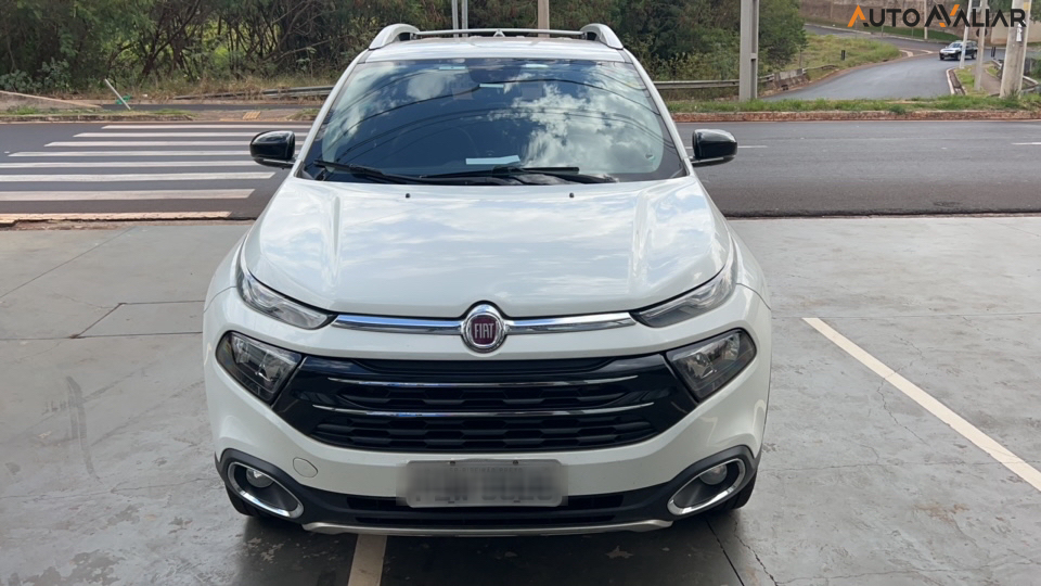 FIAT TORO 2.0 16V TURBO DIESEL VOLCANO 4WD AT9
