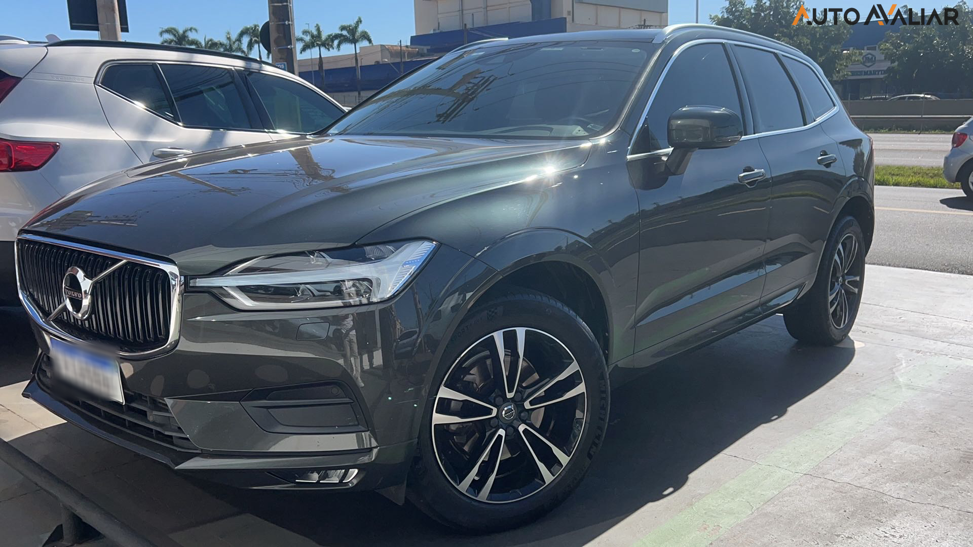 VOLVO XC60 2.0 T5 GASOLINA MOMENTUM AWD GEARTRONIC