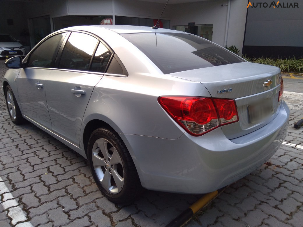 CHEVROLET CRUZE 1.8 LT 16V FLEX 4P MANUAL