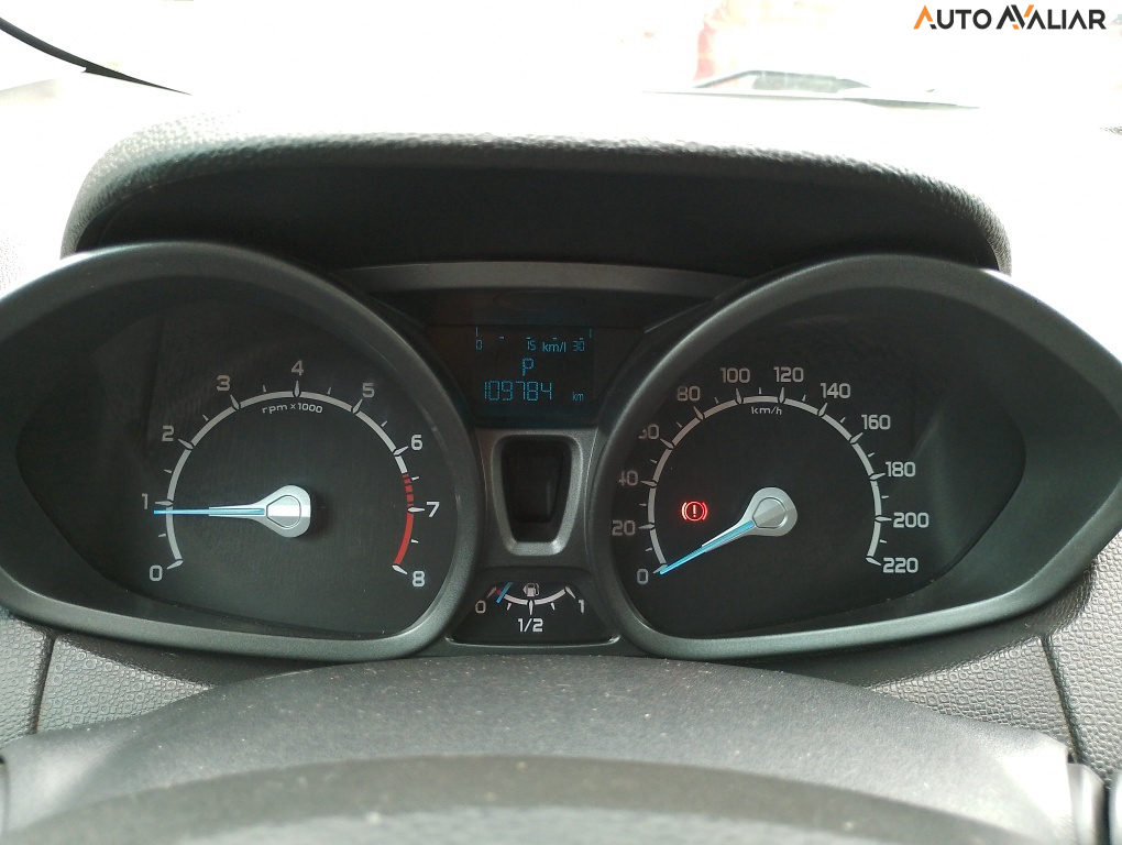 FORD ECOSPORT - TOYOTA COROLLA